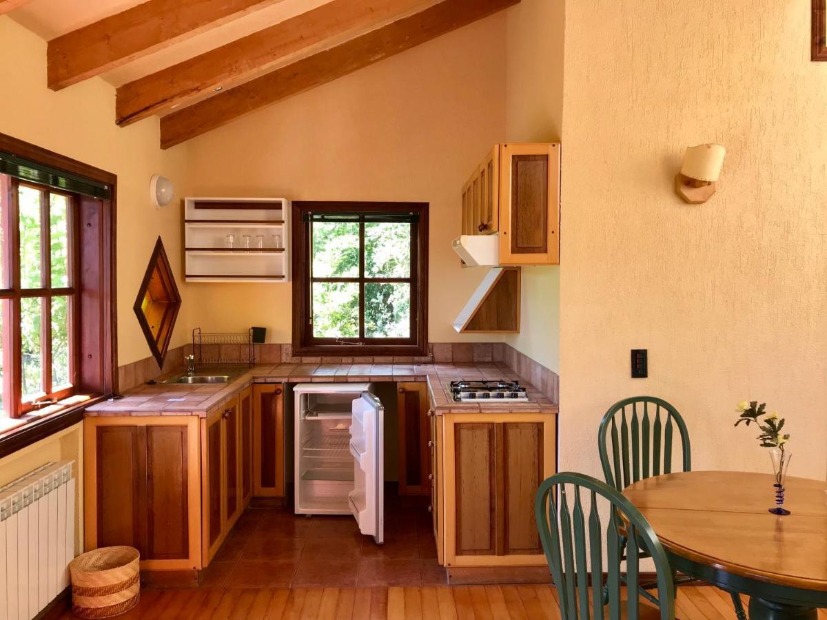 Yan Kee Way Lodge Bungalow Puerto Varas Ngoại thất bức ảnh